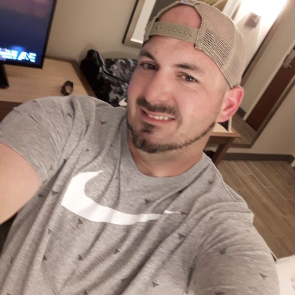 Meet your Posher, Craig - Picture 1 of 1